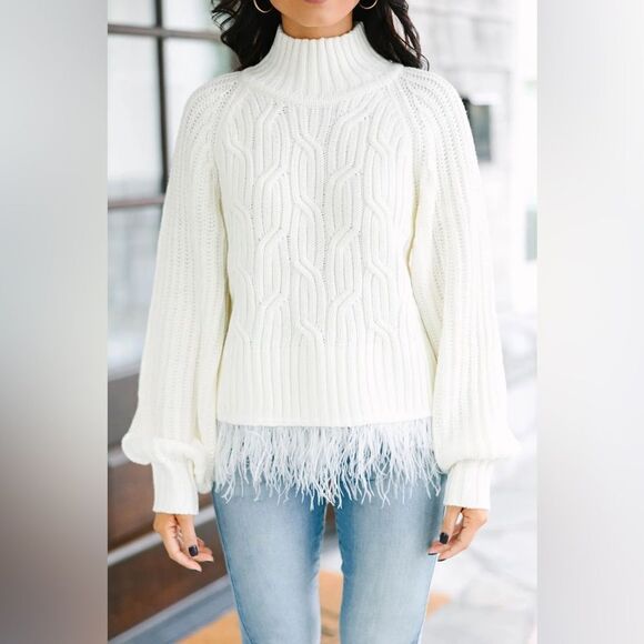 ENTRO What's Going On Cream White Feather Trim Sweater in the Size Medium - Picture 9 of 14